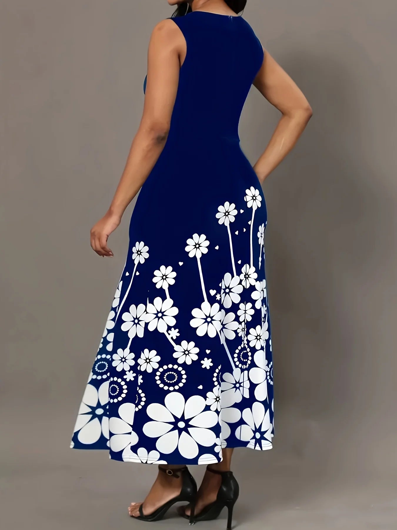 Black and White Floral Print Sleeveless Long Dress