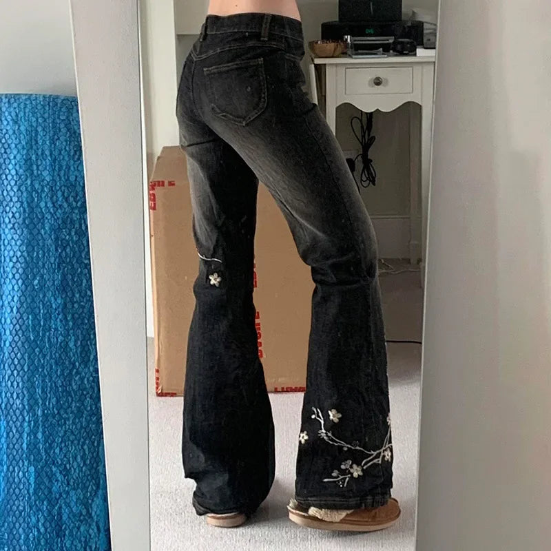 Floral Embroidery Jeans Vintage