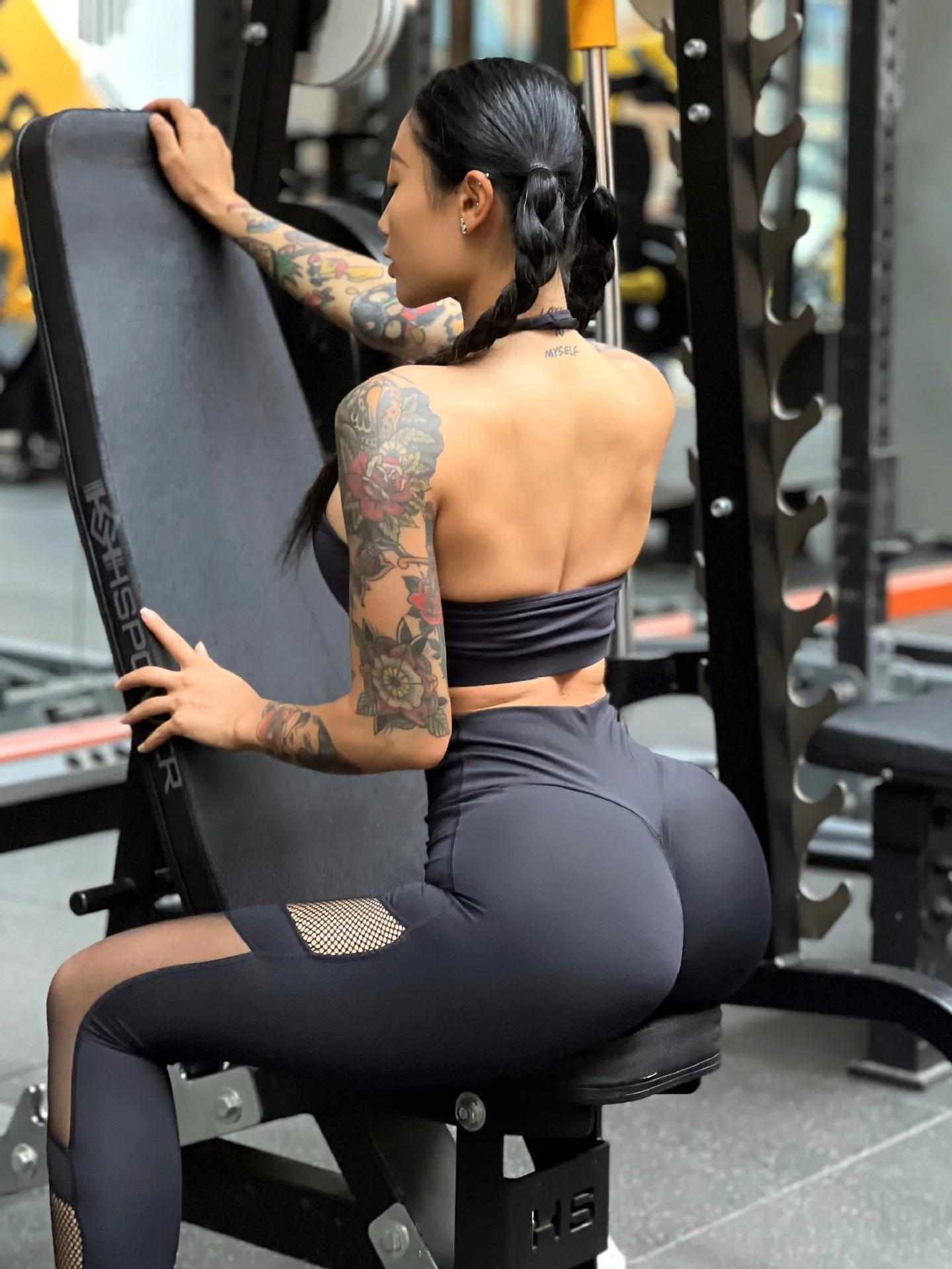 Fishnet Panel High-Waist Butt-Lifting Yoga Leggings