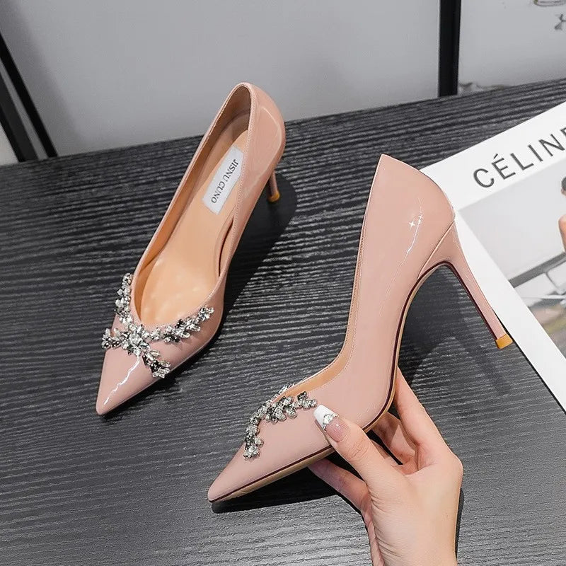 Elegant Pointed Toe Pumps