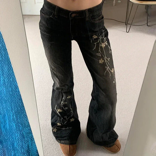 Floral Embroidery Jeans Vintage