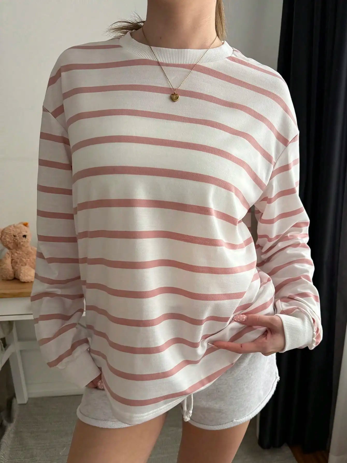 Women's White Black Striped Long Sleeve Sweater