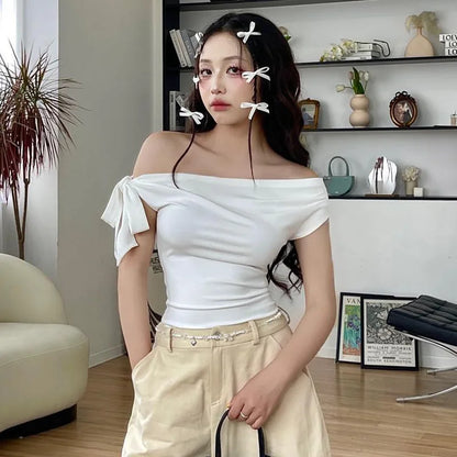 Shrink Pleated One-Shoulder Crop Top