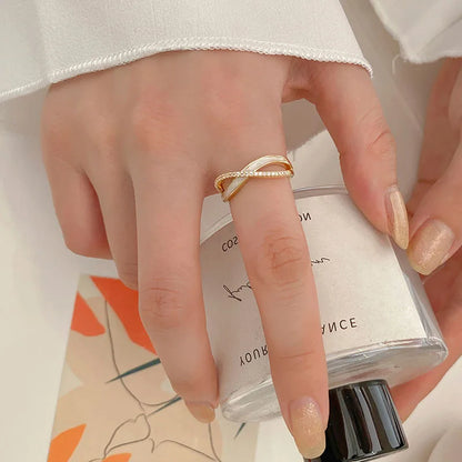 Exquisite Cross Shell Ring
