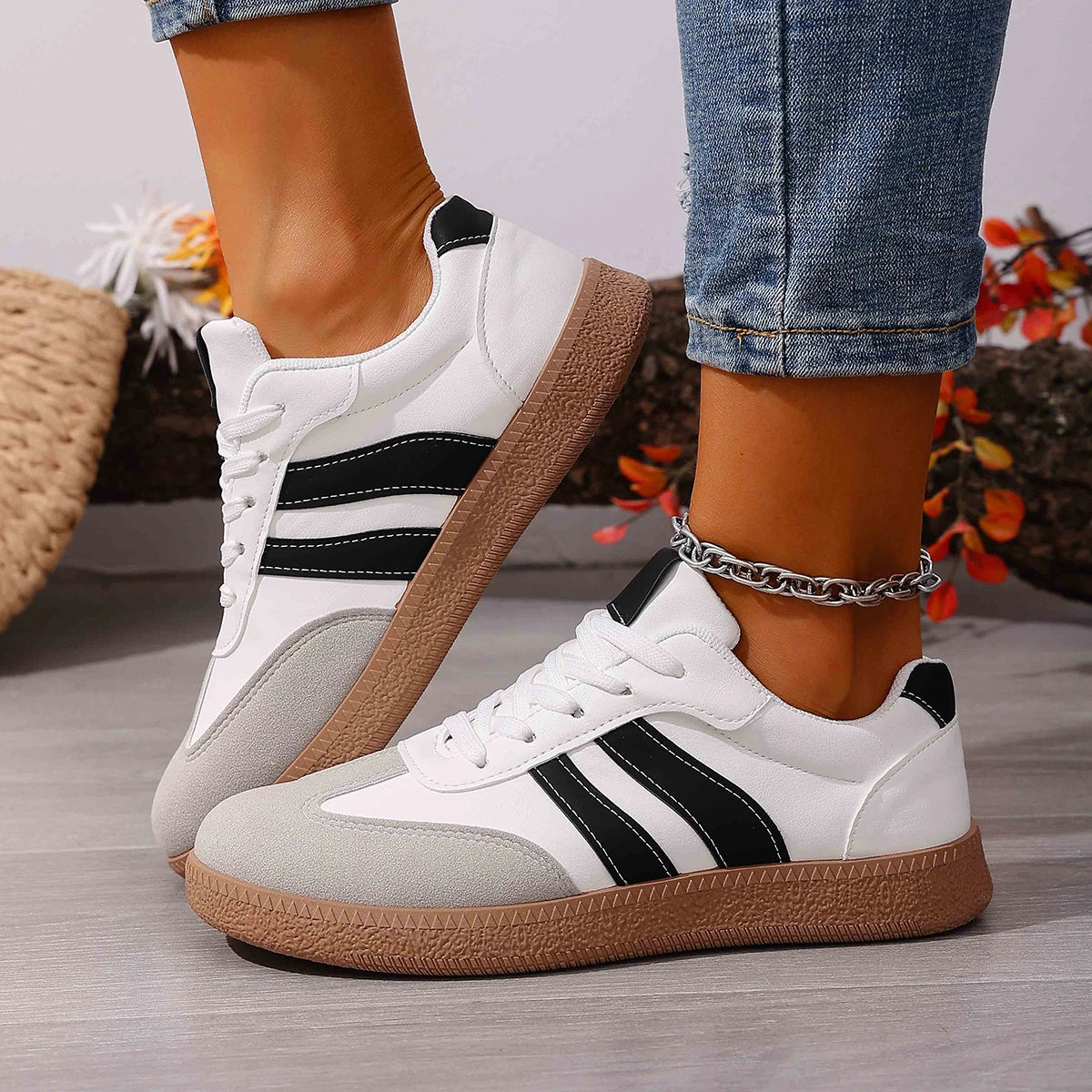 Women's Fashion Wine Red Flat Sneakers