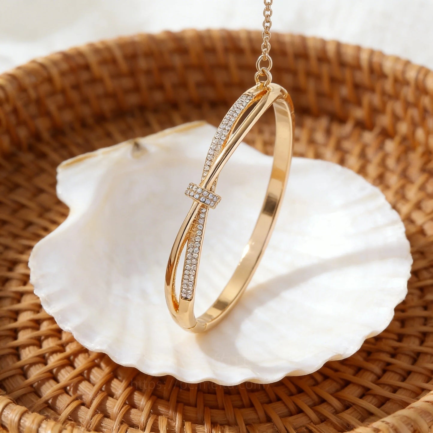 Dainty Cross Bracelet