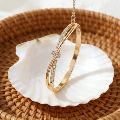 Dainty Cross Bracelet