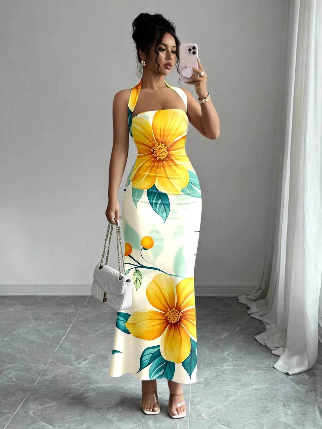 Hip-Hugging Sleeveless Long Skirt Hanging Neck Design And Collar