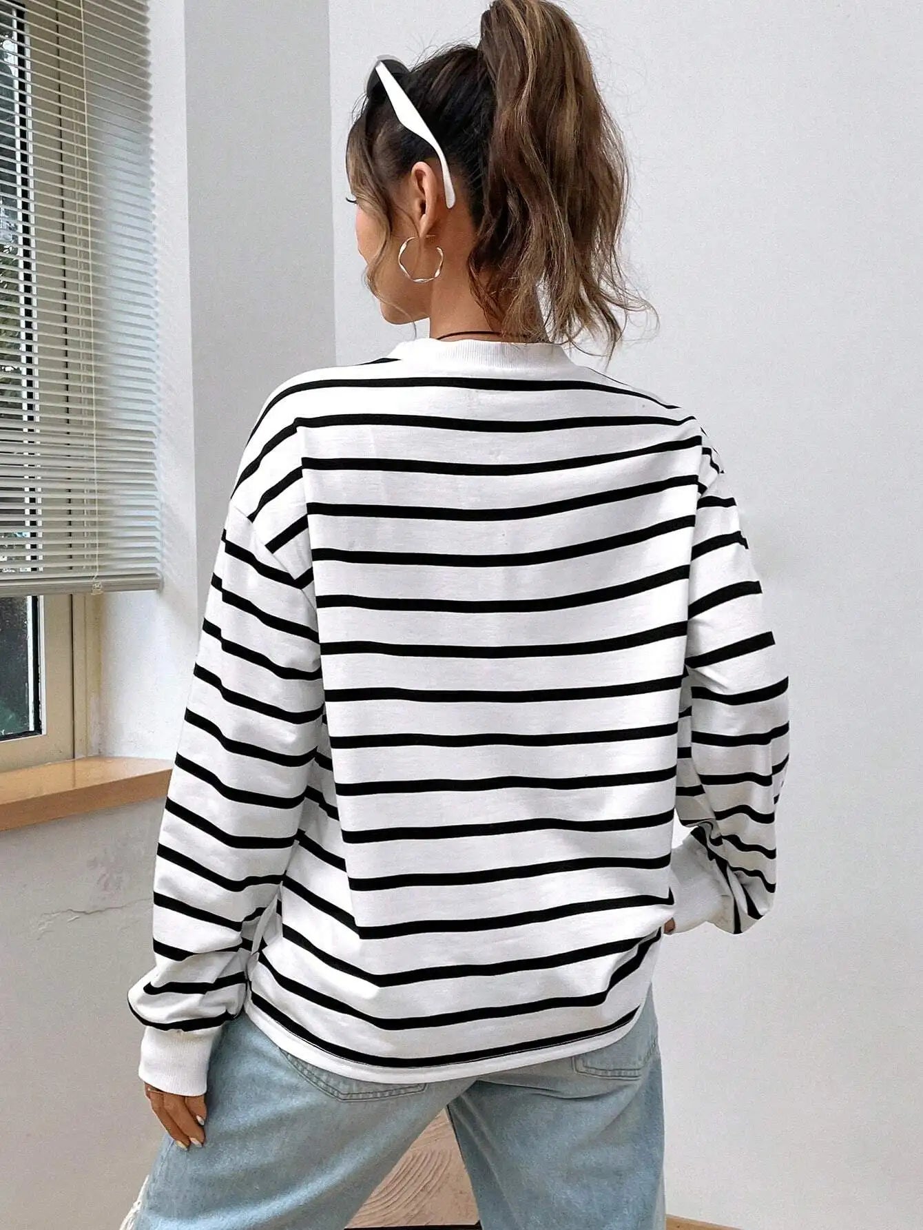 Women's White Black Striped Long Sleeve Sweater