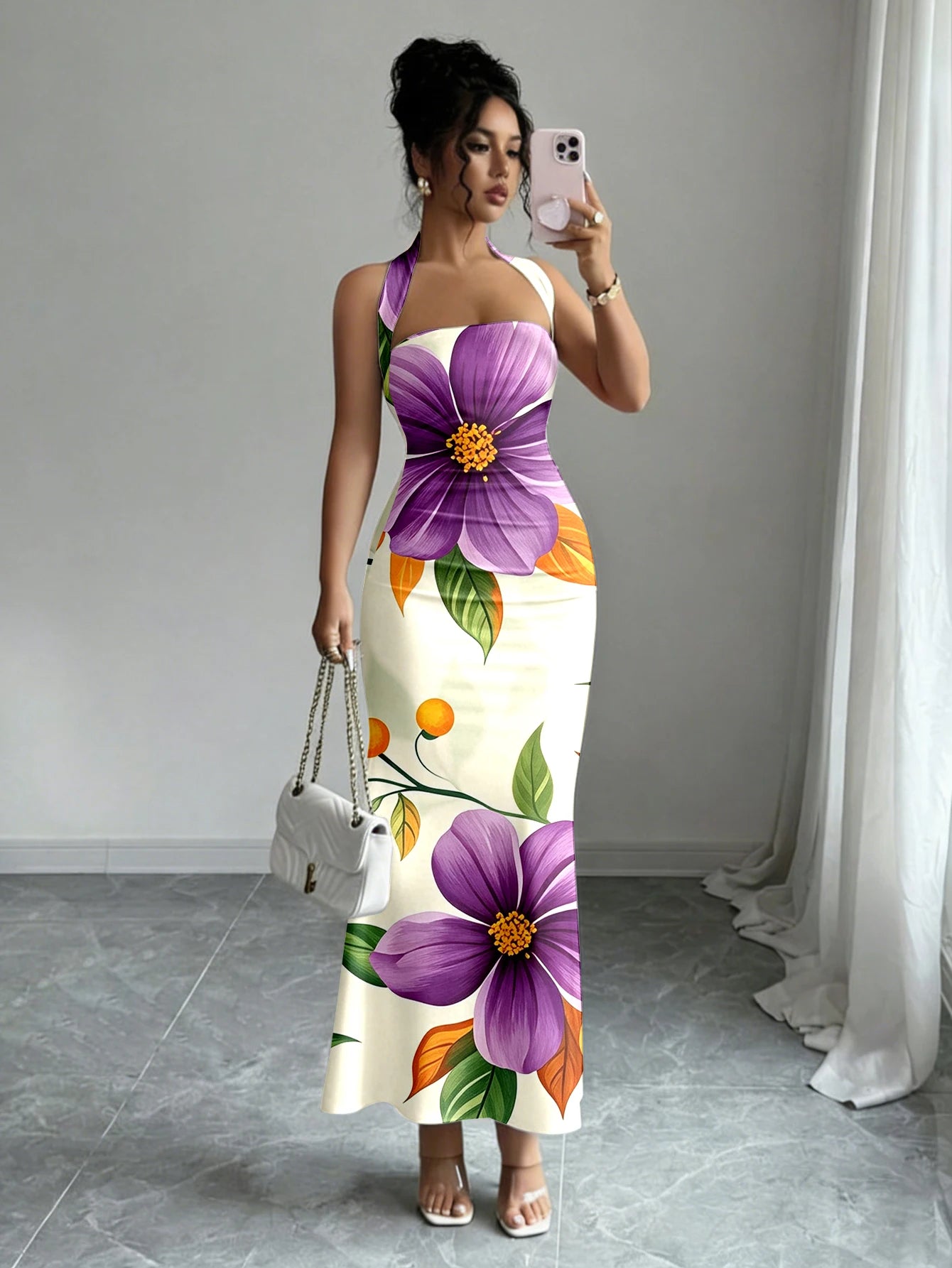 Hip-Hugging Sleeveless Long Skirt Hanging Neck Design And Collar